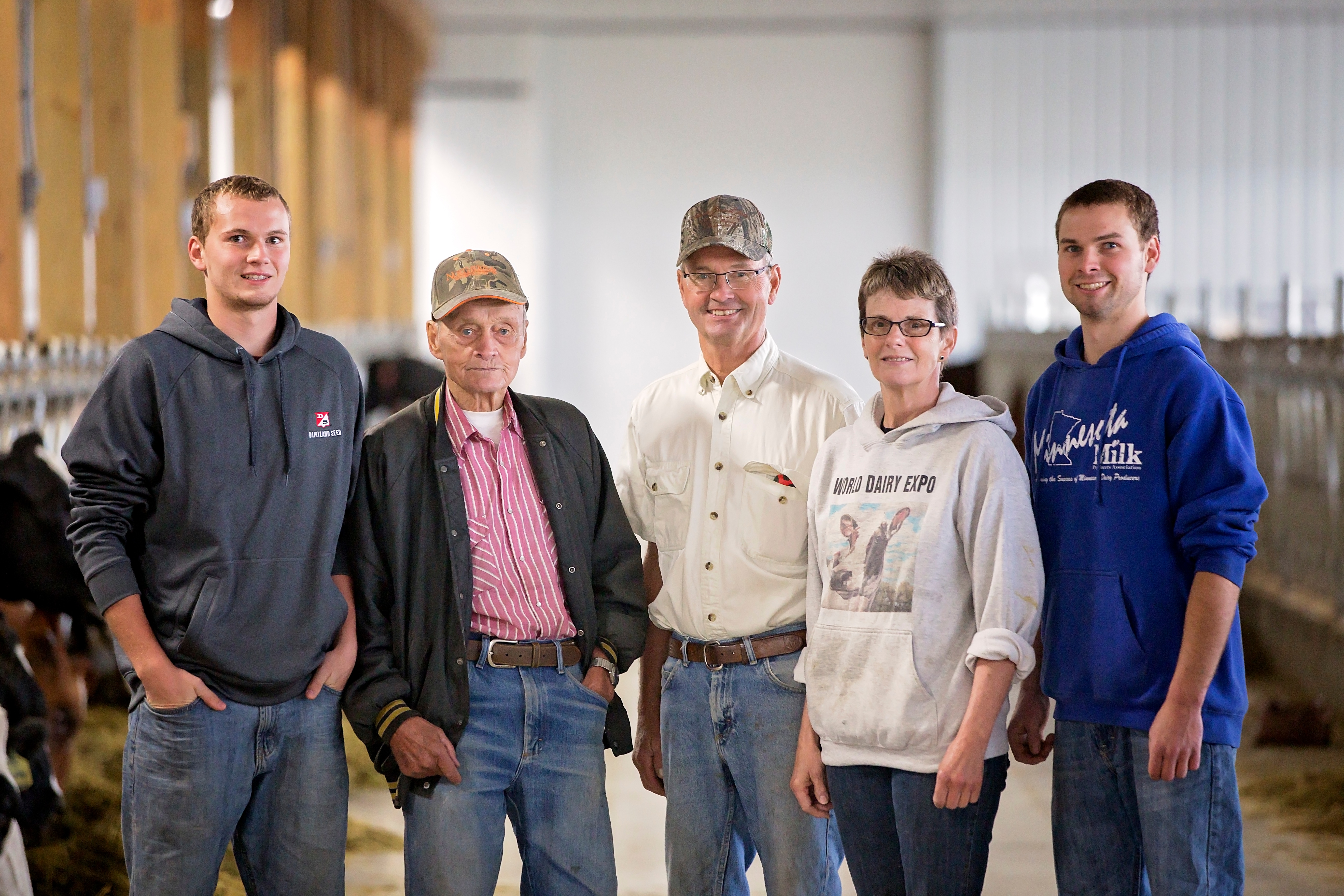 The Hansons chose to join the ranks of dairy automation and have built a new, free-stall barn that boasts two Lely Astronaut A4 automated milking systems, a Lely Vector, three Lely Luna cow brushes and the Lely dairy herd management software, T4C (Time for Cows).