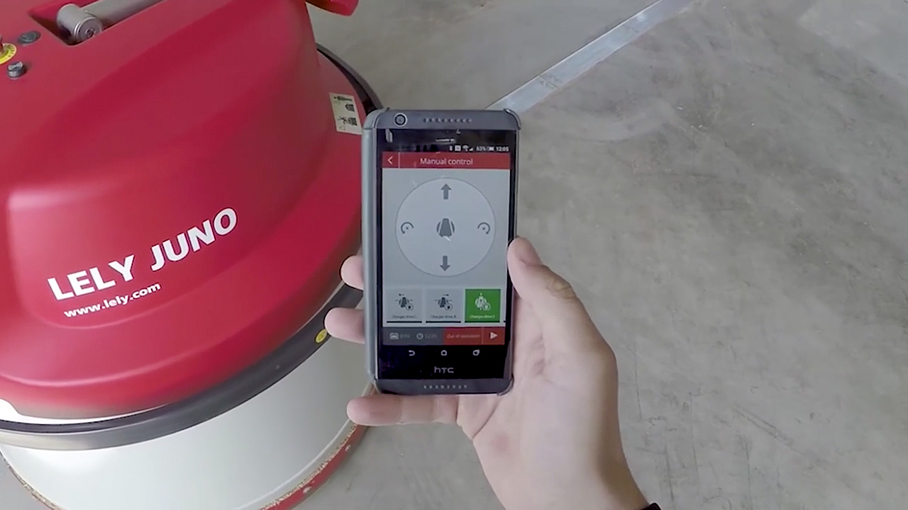 Lely Juno automatic calf feeder being monitored by T4C on a mobile device. 